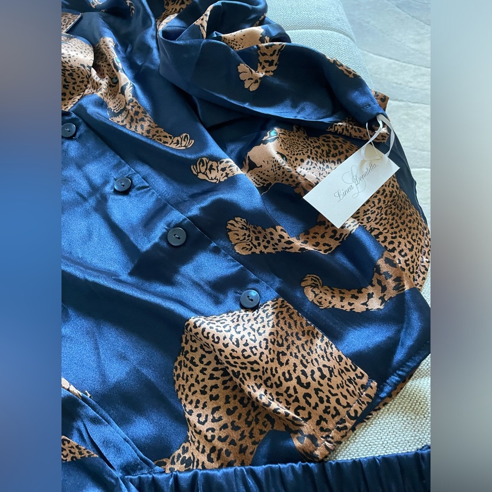 New! Linea Donatella Luxe Satin Pajama Set 🐆 - Picture 9 of 12